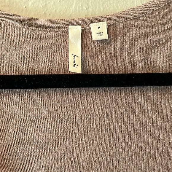 Cream sweater - Picture 9 of 11